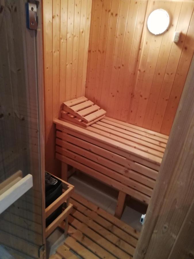 Forest Path Luxury Studio Apartment With Large Bedroom Bathroom And Sauna Sleeps Up To 4 Ballynahinch Екстериор снимка